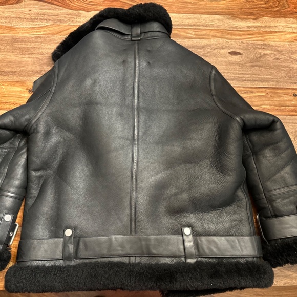 Arrivals MOYA M - Picture 2 of 16